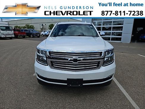 Used 2018 Chevrolet Suburban Premier image 2
