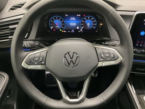 New 2026 Volkswagen Atlas Cross Sport SEL R-Line AWD/4WD image 15