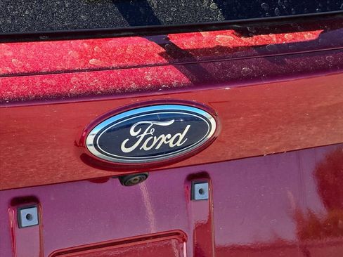 Used 2018 Ford Escape SEL w/ Canadian Touring Package image 16