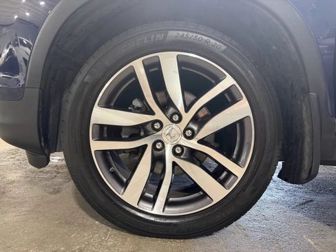 Used 2017 Honda Pilot Touring image 21