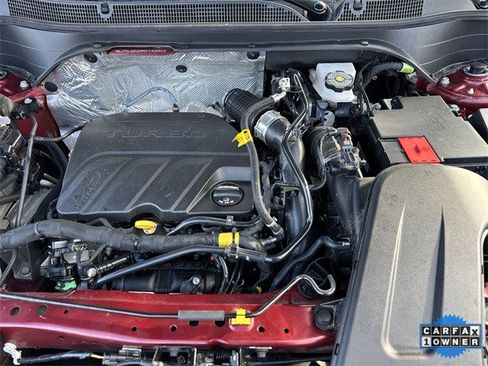 Used 2024 Chevrolet Trax LT w/ LPO, Blackout Package image 32