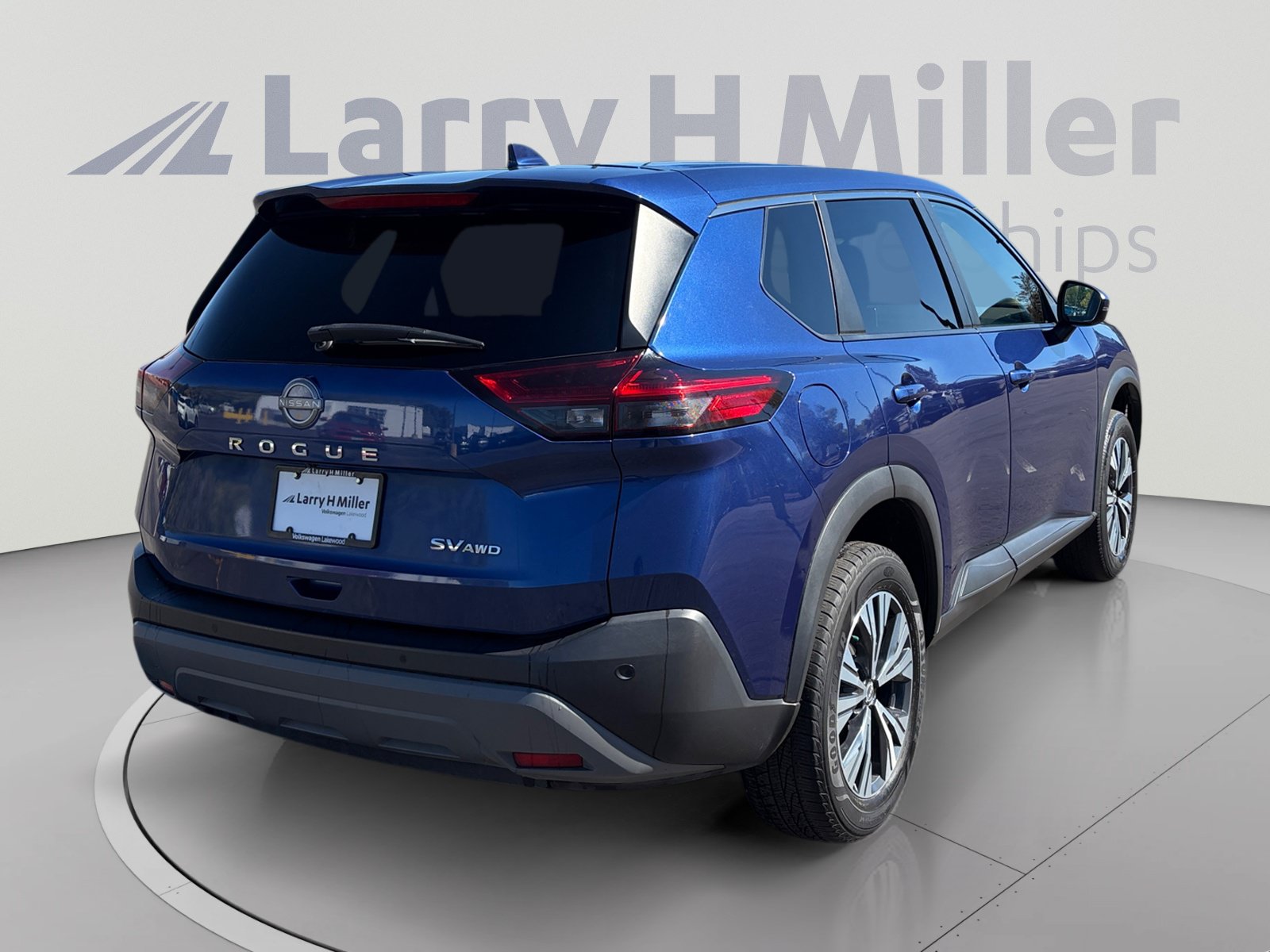 Used 2022 Nissan Rogue SV AWD/4WD image 5