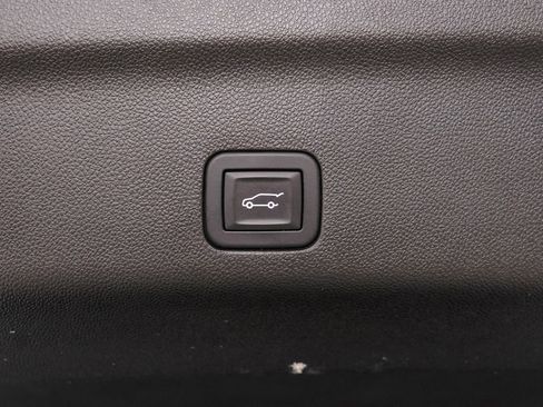 Used 2026 Chevrolet Suburban RST w/ Comfort Package AWD/4WD image 39