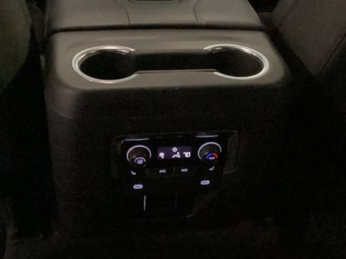 Used 2021 Chevrolet Suburban High Country w/ Premium Package image 18