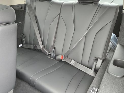 New 2026 Acura MDX SH-AWD image 23