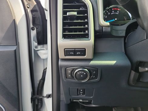 Certified 2022 Ford F350 Lariat AWD/4WD image 22