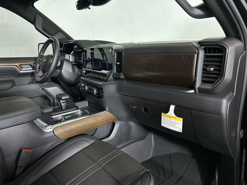 New 2026 Chevrolet Silverado 1500 High Country w/ Midnight Edition AWD/4WD image 29