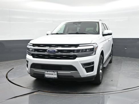 Used 2024 Ford Expedition Limited RWD image 13