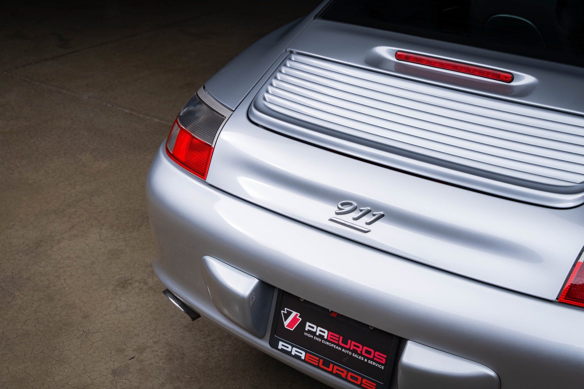 Used 2004 Porsche 911 40th Anniversary RWD image 33