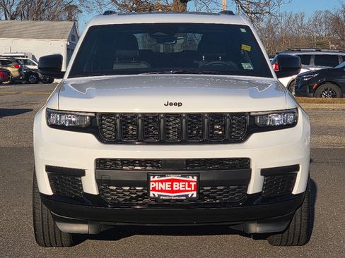 Certified 2025 Jeep Grand Cherokee L Altitude image 10