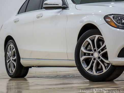 Used 2017 Mercedes-Benz C 300 4MATIC Sedan w/ Premium 1 Package image 4