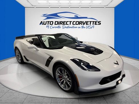 Used 2018 Chevrolet Corvette Z06 w/ Z07 Performance Package RWD image 5