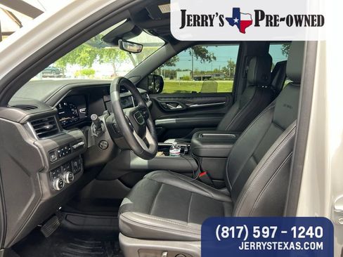 Used 2023 GMC Yukon Denali w/ Denali Reserve Package AWD/4WD image 8