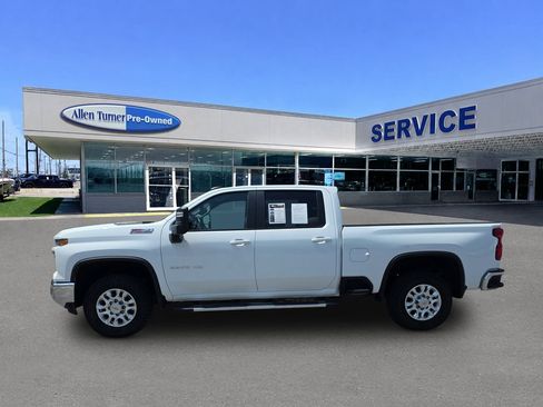 Used 2024 Chevrolet Silverado 2500 LT AWD/4WD image 5