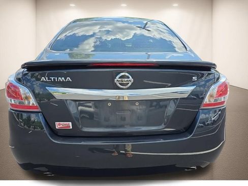 Used 2015 Nissan Altima 2.5 S w/ Power Driver Seat Package FWD image 10