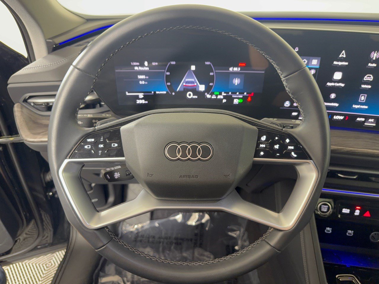 Certified 2025 Audi Q5 Premium w/ Convenience Package AWD/4WD image 10