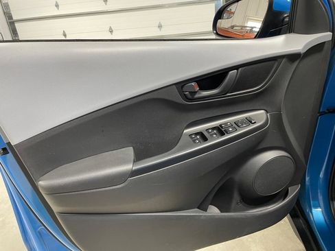 Used 2020 Hyundai Kona SE image 12