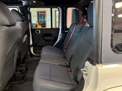 New 2026 Jeep Wrangler Unlimited Sport w/ Dual Top Group