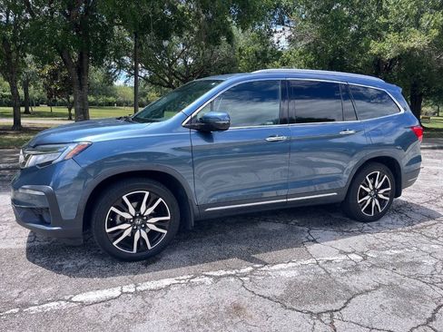Used 2020 Honda Pilot Touring image 3