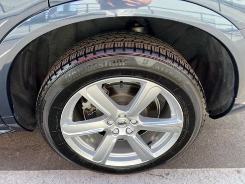Used 2023 Volvo XC90 B5 Core AWD/4WD image 13