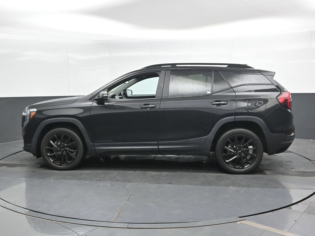 Used 2023 GMC Terrain SLE w/ Driver Convenience Package AWD/4WD image 9