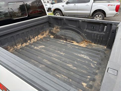 Used 2021 Ford F150 Lariat w/ Equipment Group 502A High image 4