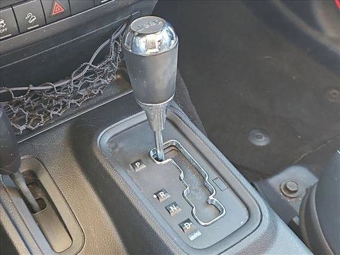 Used 2015 Jeep Wrangler Unlimited Sahara w/ Connectivity Group image 12