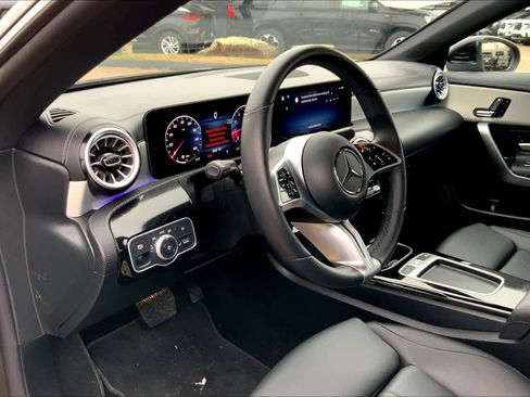 Used 2025 Mercedes-Benz CLA 250 image 15