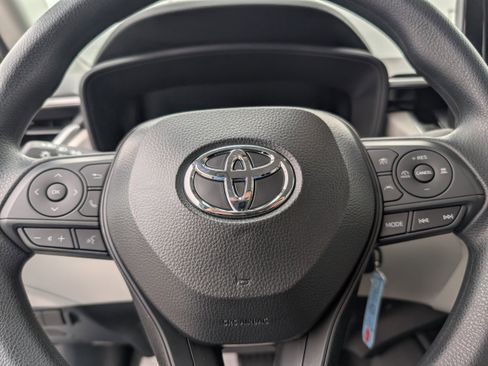 New 2026 Toyota Corolla Cross L image 18