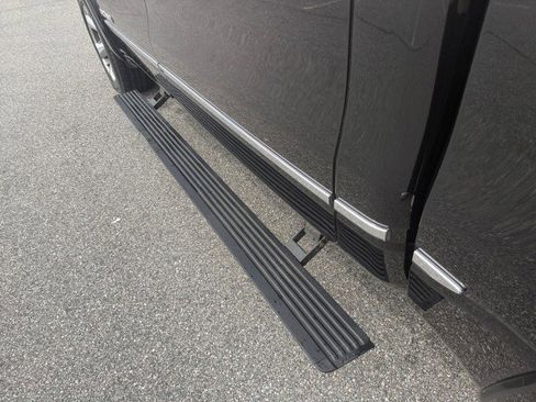 Used 2020 RAM 1500 Limited image 15