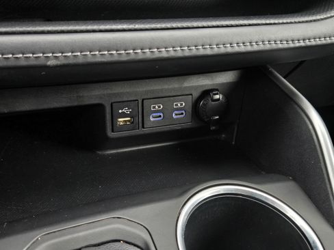 Certified 2022 Toyota Highlander XLE image 21