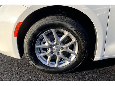 New 2026 Chrysler Voyager LX image 13