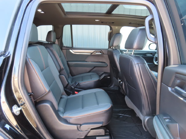 Used 2025 GMC Acadia AT4 AWD/4WD image 29