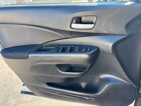 Used 2016 Honda CR-V SE image 6