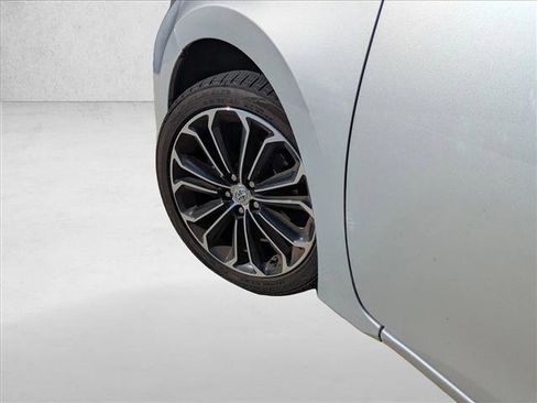 Used 2014 Toyota Corolla S image 10