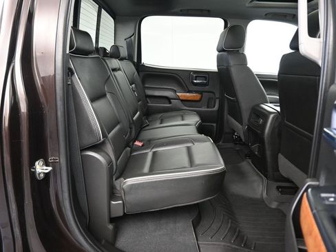 Used 2019 Chevrolet Silverado 2500 High Country image 40