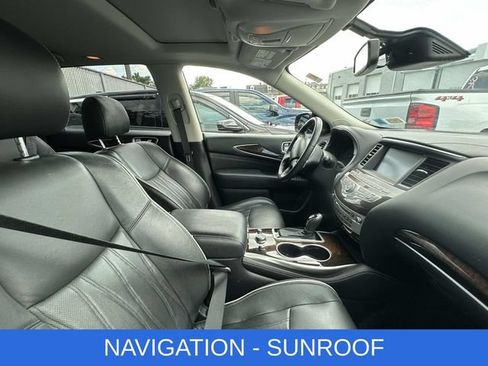 Used 2019 INFINITI QX60 Luxe w/ Sensory Package AWD/4WD image 2