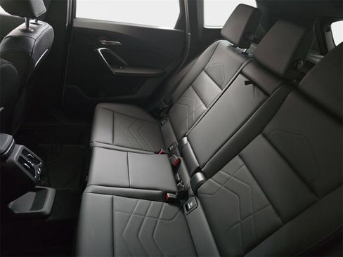 Used 2025 BMW X1 xDrive28i w/ Convenience Package image 17