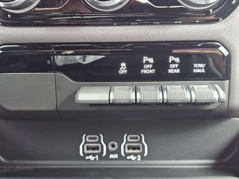 New 2026 RAM 1500 2WD Crew Cab image 14