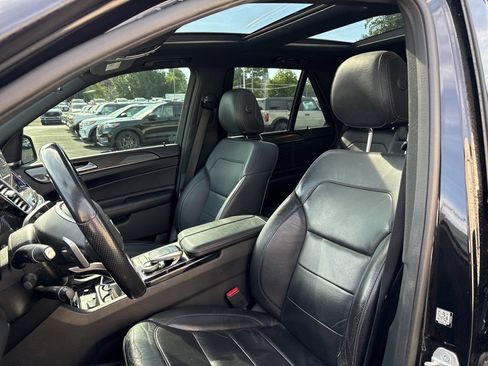 Used 2017 Mercedes-Benz GLE 43 AMG 4MATIC image 4