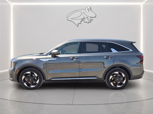 Used 2025 Kia Sorento SX Prestige AWD/4WD image 2