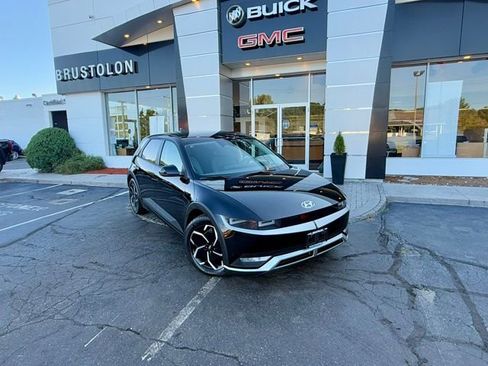 Used 2023 Hyundai Ioniq 5 SEL image 2