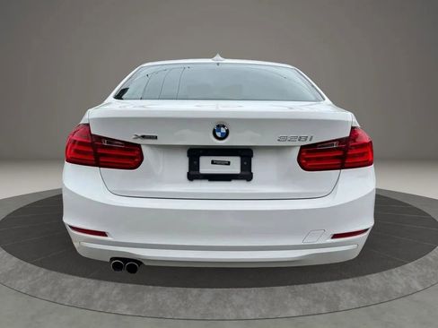 Used 2014 BMW 328i xDrive Sedan AWD/4WD image 4