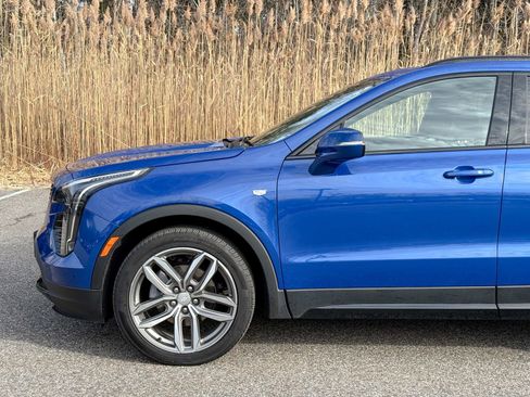 Used 2023 Cadillac XT4 Sport w/ Cold Weather Package image 9