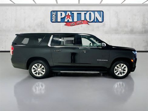 Used 2024 Chevrolet Suburban Premier AWD/4WD image 8