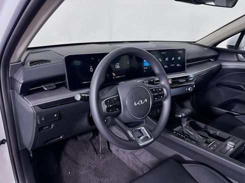 New 2025 Kia K5 LXS image 9