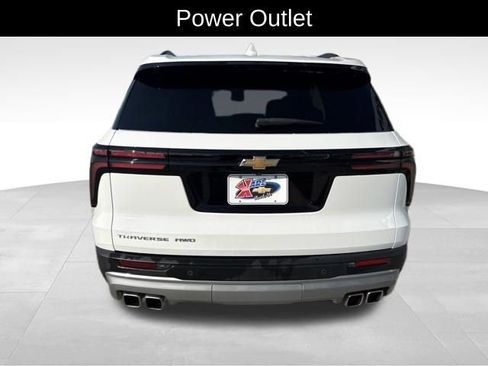 Used 2026 Chevrolet Traverse LT w/ Driver Confidence Package AWD/4WD image 7
