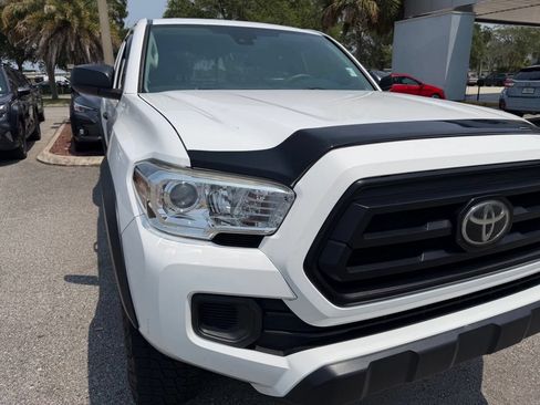 Used 2020 Toyota Tacoma SR w/ SX Package AWD/4WD image 14