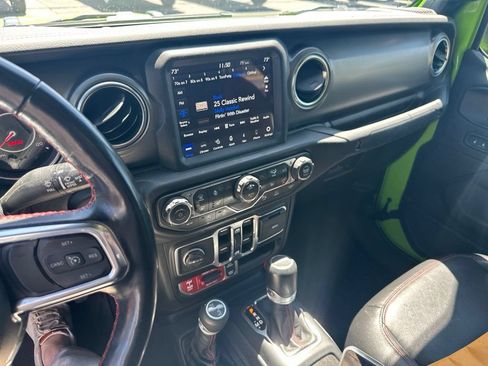 Used 2021 Jeep Gladiator Rubicon AWD/4WD image 7