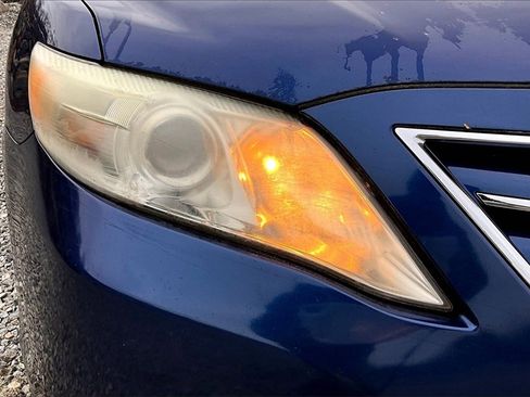 Used 2010 Toyota Camry XLE image 24